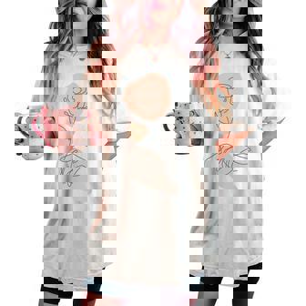 抽象的でミニマリストなラインアート、花柄。 レディースオーバーサイズコンフォートTシャツ - Kawaiitshirt