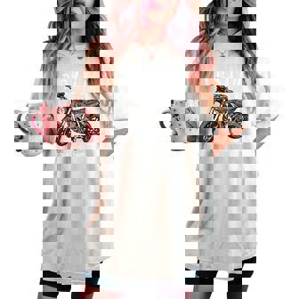 緑寿祝い バイク好き 車好き 父 男性 女性 クラシック 66歳 The Road Never Ends At 66 レディースオーバーサイズコンフォートTシャツ - Kawaiitshirt