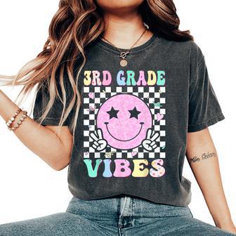 3Rd Grade Vibes First Day Of School 3Rd Grade Third Grade Women's Oversized Comfort T-Shirt - Thegiftio UK