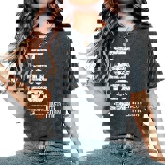 44歳の誕生日 男性 女性 44歳 1981年 誕生日プレゼント レディースオーバーサイズコンフォートTシャツ - Kawaiitshirt