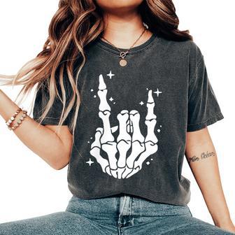Chill The Fourth Out Skeleton 4Th Of July 2 Slided Women's Oversized Comfort T-Shirt - Thegiftio UK
