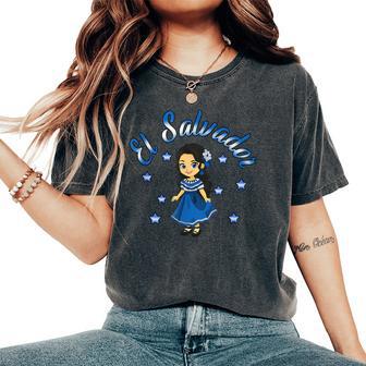 El Salvador Proud Salvadoran Hispanic Woman Girl Women's Oversized Comfort T-Shirt - Thegiftio UK