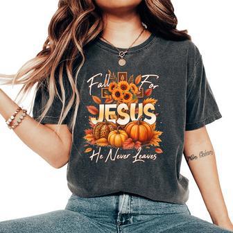 Fall For Jesus He Never Leaves Christian Faith Cross Pumpkin Women's Oversized Comfort T-Shirt - Thegiftio UK