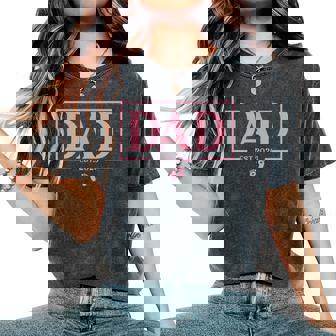 Girl Dad Est 2026 First Time Girl Dad New Daddy Dad To Be Women's Oversized Comfort T-Shirt - Thegiftio