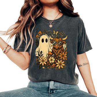 Highland Cow & Ghost Retro Autumn Floral Aesthetic Women's Oversized Comfort T-Shirt - Thegiftio UK