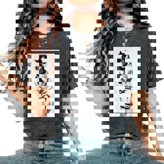 Hot Girl On 男性用 セクシー バッド キティ ピンナップガール B&W レディースオーバーサイズコンフォートTシャツ - Kawaiitshirt