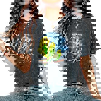 Howling At The Moon シャツ インコシャツ インコ セキセイインコ レディースオーバーサイズコンフォートTシャツ - Kawaiitshirt