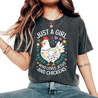 Just A Girl Who Loves Jesus And Chickens Women's Oversized Comfort T-Shirt - Thegiftio UK