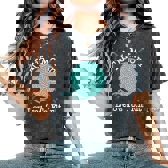 Knitting This Mom Loves To Knit Women's Oversized Comfort T-Shirt - Monsterry