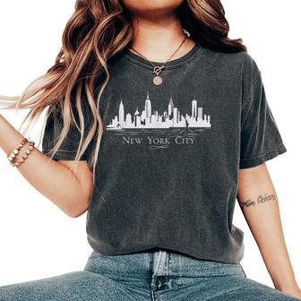New York For Ny City Vintage Sport Urban Nyc Women's Oversized Comfort T-Shirt - Thegiftio UK