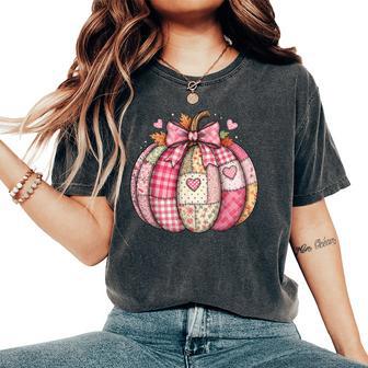 Pink Patchwork Fall Pumpkin Preppy Floral Girly Pumpkin Bow Women's Oversized Comfort T-Shirt - Thegiftio UK