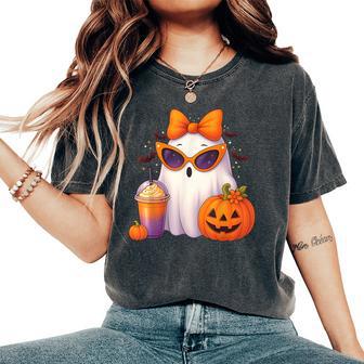 Spooky Cute Ghost Drinking Pumpkin Iced Coffee Halloween Bow Women's Oversized Comfort T-Shirt - Thegiftio UK