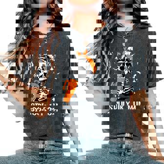 Spooky Mom Groovy Vintage Halloween Spooky Mama Mother Women's Oversized Comfort T-Shirt - Monsterry