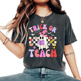 Trick Or Teach Halloween Groovy Teacher Retro Floral Ghost Women's Oversized Comfort T-Shirt - Thegiftio UK