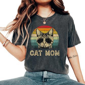 Vintage Cat Mom Cat Lovers Mommy Mother's Day Women's Oversized Comfort T-Shirt - Thegiftio UK