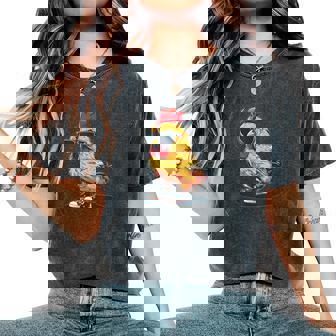 おもしろチキンウェア サングラスと靴 男の子と女の子向け レディースオーバーサイズコンフォートTシャツ - Kawaiitshirt