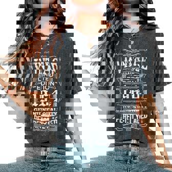 ヴィンテージ 1964 還暦祝い ギフト 男性 女性 60歳 ６０歳 長寿祝い ギャグ 還暦 ツッコミ 六十 誕生日 レディースオーバーサイズコンフォートTシャツ - Kawaiitshirt