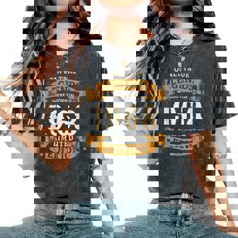 ヴィンテージ 1968 ギフト 男性 女性 長寿祝い 1968年生まれ ユニークな誕生日プレゼント レディースオーバーサイズコンフォートTシャツ - Kawaiitshirt