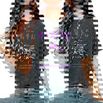 古希祝い バイク好き 車好き 父 男性 女性 クラシック 70歳 The Road Never Ends At 70 レディースオーバーサイズコンフォートTシャツ - Kawaiitshirt