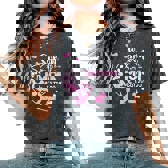 近日公開 2025Oon To Be Mom Est 2025 レディースオーバーサイズコンフォートTシャツ - Kawaiitshirt