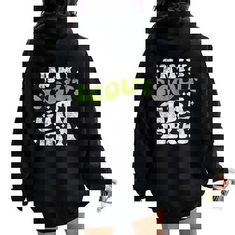 In Mycout Girl Era ファニースカウトガール スカウト キャンプ レディース オーバーサイズ パーカー バックプリント - Kawaiitshirt