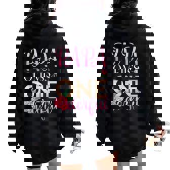 Papa Of Miss Onederful Girls 1歳の誕生日 マッチングファミリー レディース オーバーサイズ パーカー バックプリント - Kawaiitshirt