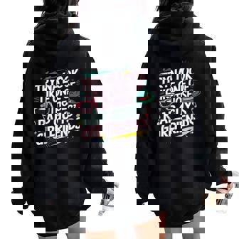 Tryna Look Like One Of Those Rap Guys Girlfriends レディース オーバーサイズ パーカー バックプリント - Kawaiitshirt