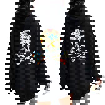 ジョリー・ロジャーのシルエット 花柄 スカル＆クロスボーン レディース オーバーサイズ パーカー バックプリント - Kawaiitshirt