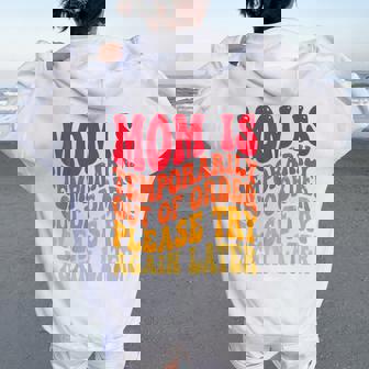 Momは一時的に順不同でおもしろいジョーク ママ向け レディース オーバーサイズ パーカー バックプリント - Kawaiitshirt