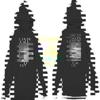 タイタニックtシャツ 帆船 ヴィンテージ クルーズベッセル 1912年 ギフト Hoodie - Kawaiitshirt