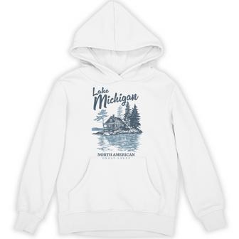 Lake Michigan Lakeside Cabin Souvenir Hoodie - Thegiftio UK