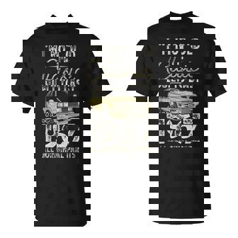 58 歳の誕生日、1967 年以来、クラシックカー、58 歳 Tシャツ - Kawaiitshirt