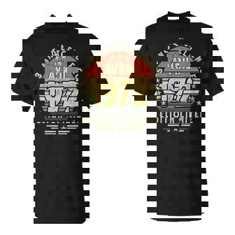 Avril 1972 Cadeau Anniversaire Avril 1972 53 Ans Homme T-Shirt - Cadeauxyz