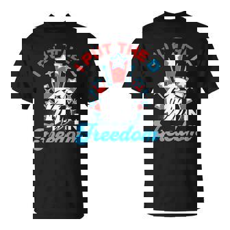 Groovy I Put The D In Freedom 4Th Of July Matching Couples T-Shirt | Mazezy