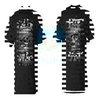 I'm Deep In My Work 水中溶接機 Tシャツ - Kawaiitshirt
