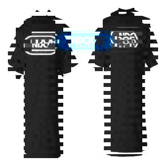 Indoor インドア【変なデザイン屋さん】ブランド ロゴ パロディ 面白い Tシャツ - Kawaiitshirt