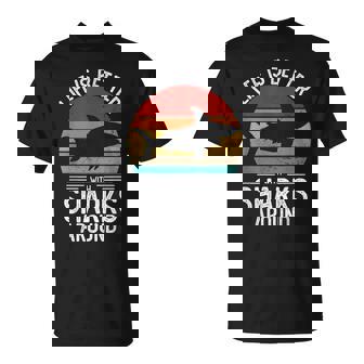 Life Is Better Withharks Around レトロ シャーク Tシャツ - Kawaiitshirt