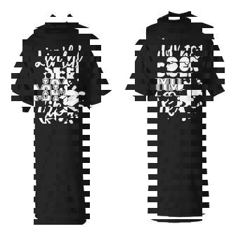 Livin' Thatoccer Mom Life ファニースポーツ 母の日 Tシャツ - Kawaiitshirt