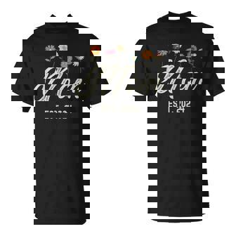 Mom Est 2024 Floral New Parents Pregnancy T-Shirt - Monsterry