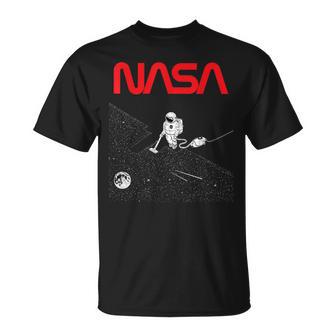Nasaの宇宙飛行士の掃除機の星のワームのロゴが面白い Tシャツ - Kawaiitshirt