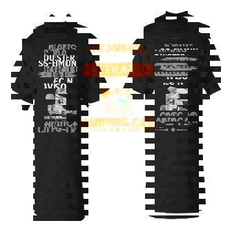 Ne Jamais Sousestimer Un Retraité Avec Son Campingcar T-Shirt - Cadeauxyz