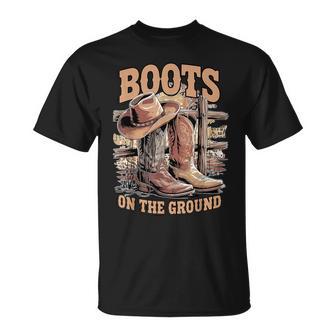 Retro Western Cowgirl Cowboy Hat Boots On Da Ground T-Shirt - Thegiftio UK