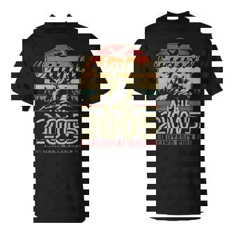Vintage Cadeau Anniversaire 20 Ans Pour Né En Avril 2005 T-Shirt - Cadeauxyz