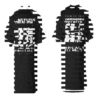 お誕生日 記念 三十五歳 めでたい アラフォー 誕生日おめでとう 人生これから ハッシュタグ ネタ おもしろ 誕生日 Tシャツ - Kawaiitshirt