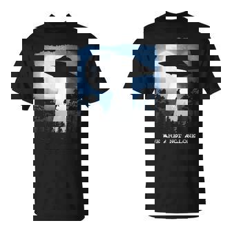 エイリアン アブダクション 牛 Ufo We Are Not Alone ギフト Tシャツ - Kawaiitshirt