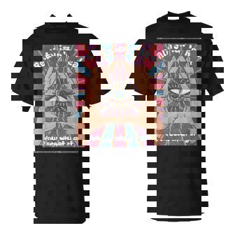 手、三角形、すべてが見える目を持つイルミナティデザイン。 Tシャツ - Kawaiitshirt