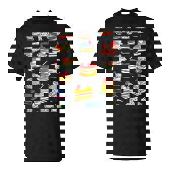 色鮮やかなケーキ柄 フーディー向け Tシャツ - Kawaiitshirt