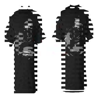 袋に入った魚 ナマズ Tシャツ - Kawaiitshirt