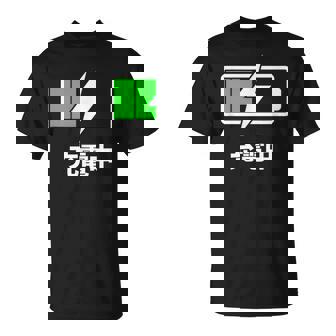 電池【充電中】バッテリー おもしろ 面白い ギャグ ネタ ウケ狙い 笑える ユーモア お笑い 個性的な Tシャツ - Kawaiitshirt