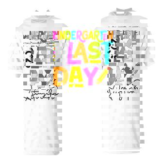 2025 Last Day Of School Autograph Kindergarten Graduation T-Shirt - Thegiftio UK